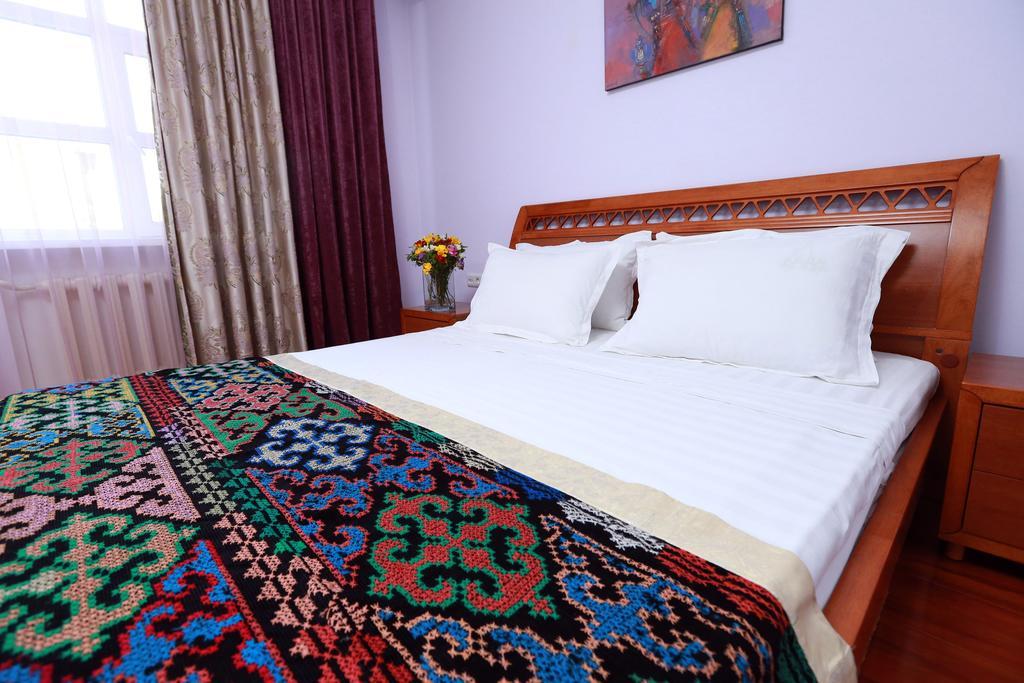 Soluxe Hotel Bishkek Room photo